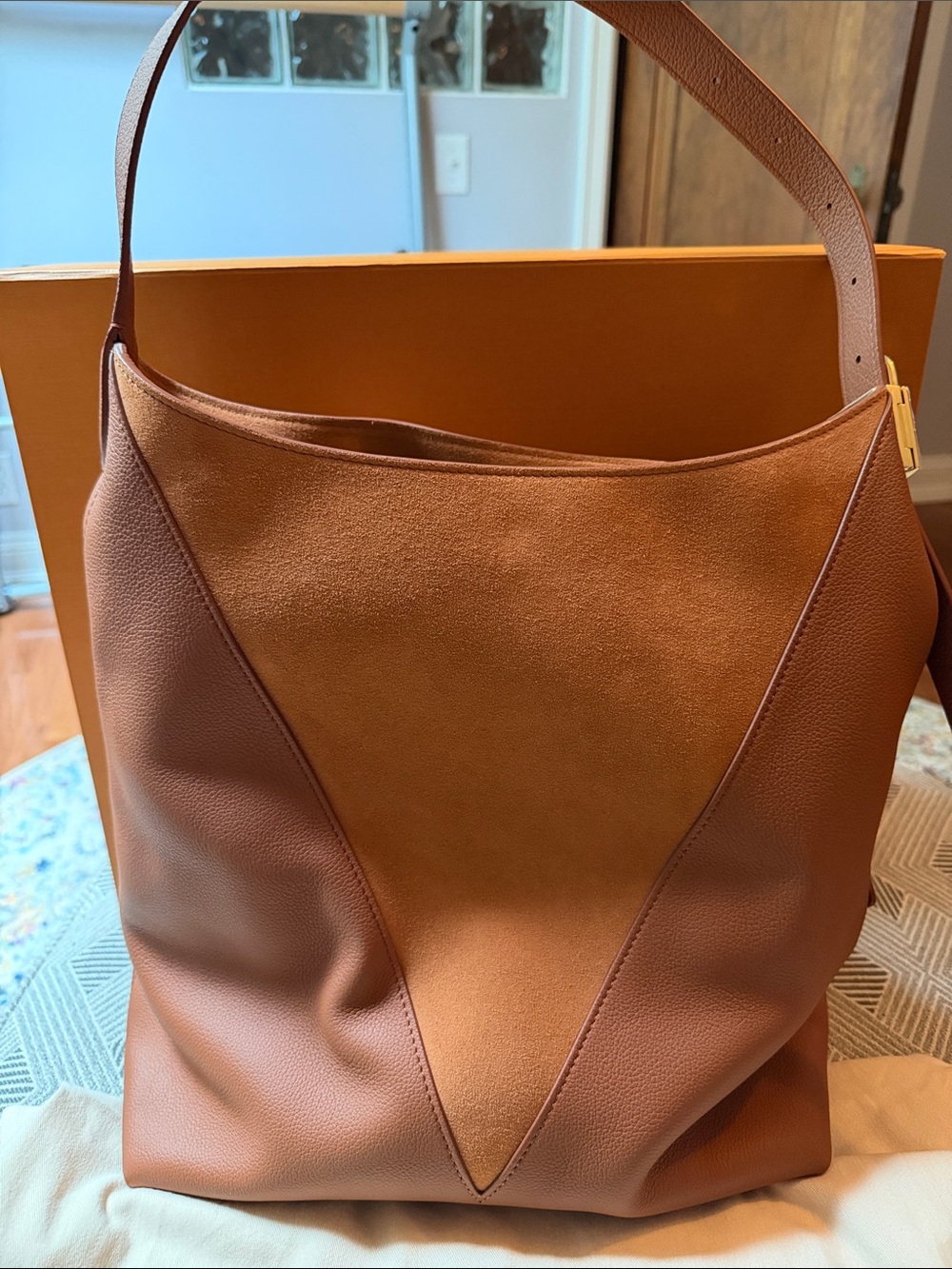 NWT Authentic Louis Vuitton Low Key Suede Hobo MM - Picture 3 of 11